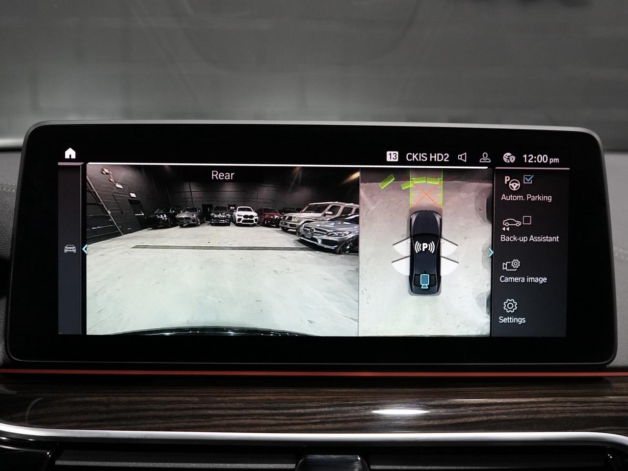 2022 BMW 5 Series M550i xDrive|HUD|HARMAN K|360CAM|ROOF|NO ACCIDENT Photo