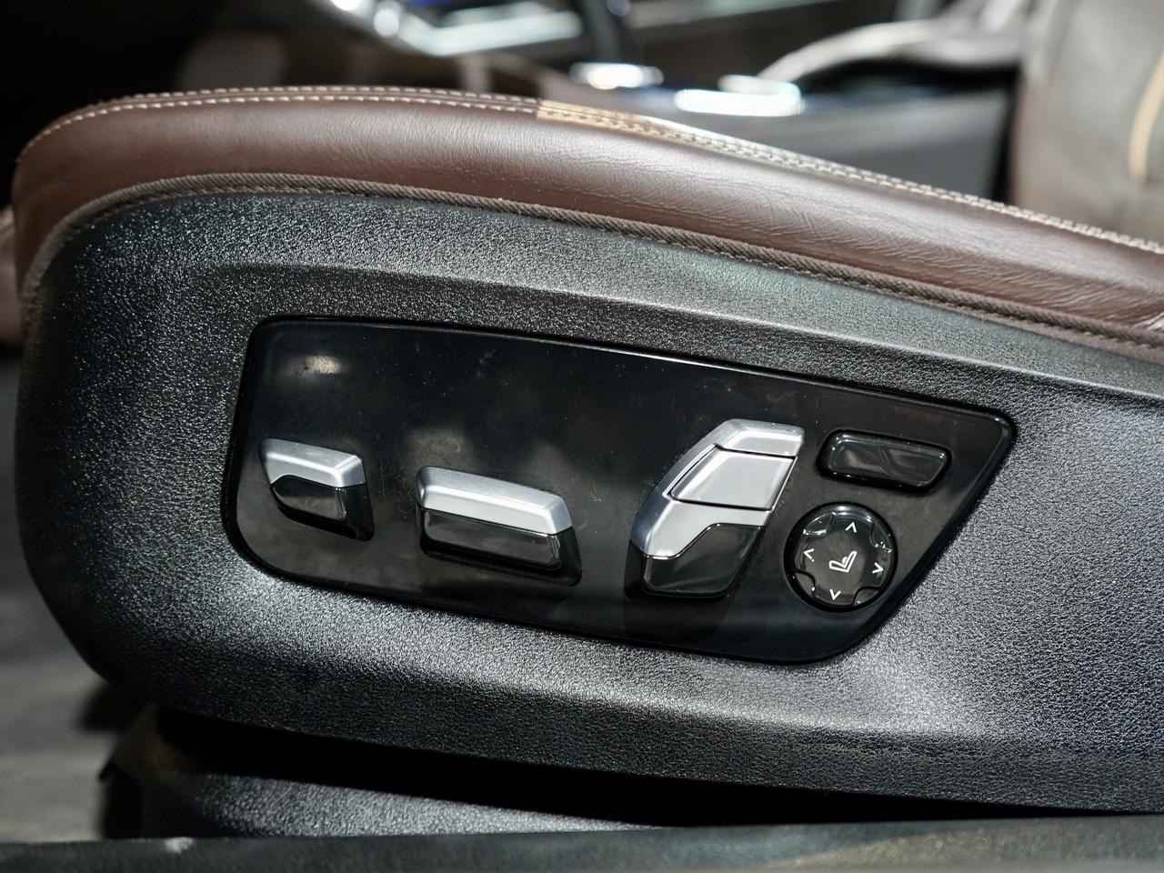2022 BMW 5 Series M550i xDrive|HUD|HARMAN K|360CAM|ROOF|NO ACCIDENT Photo