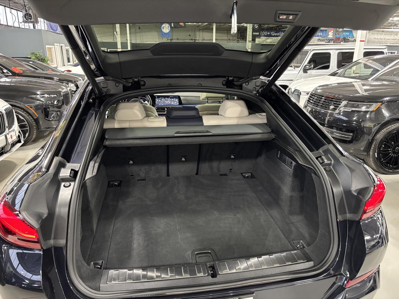 2020 BMW X6 xDrive40i|AWD|MPKG|INDIVIDUAL|MASSAGE|SKYLOUNGE|++ Photo