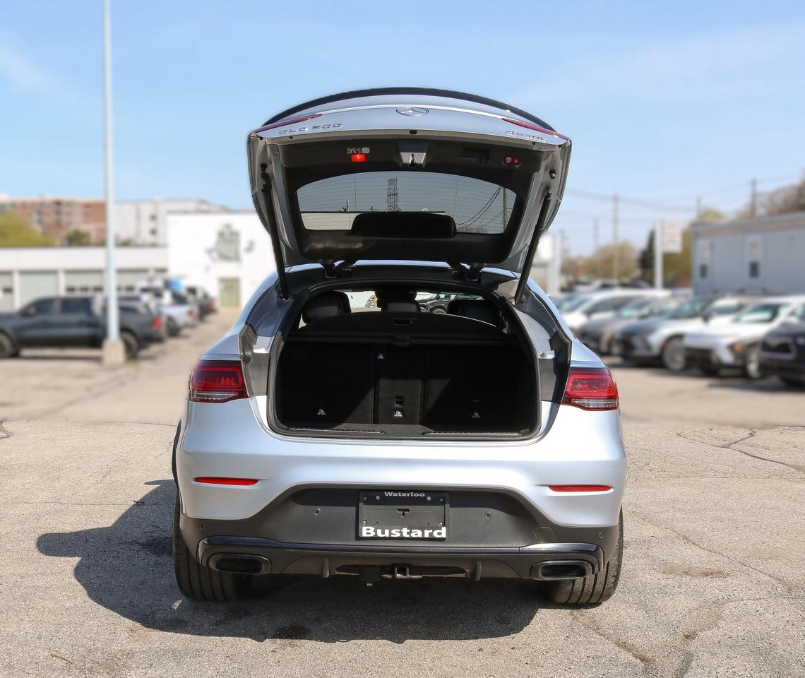 2023 Mercedes-Benz GLC GLC 300 4MATIC Coupe | NAVIGATION | SUNROOF | Photo