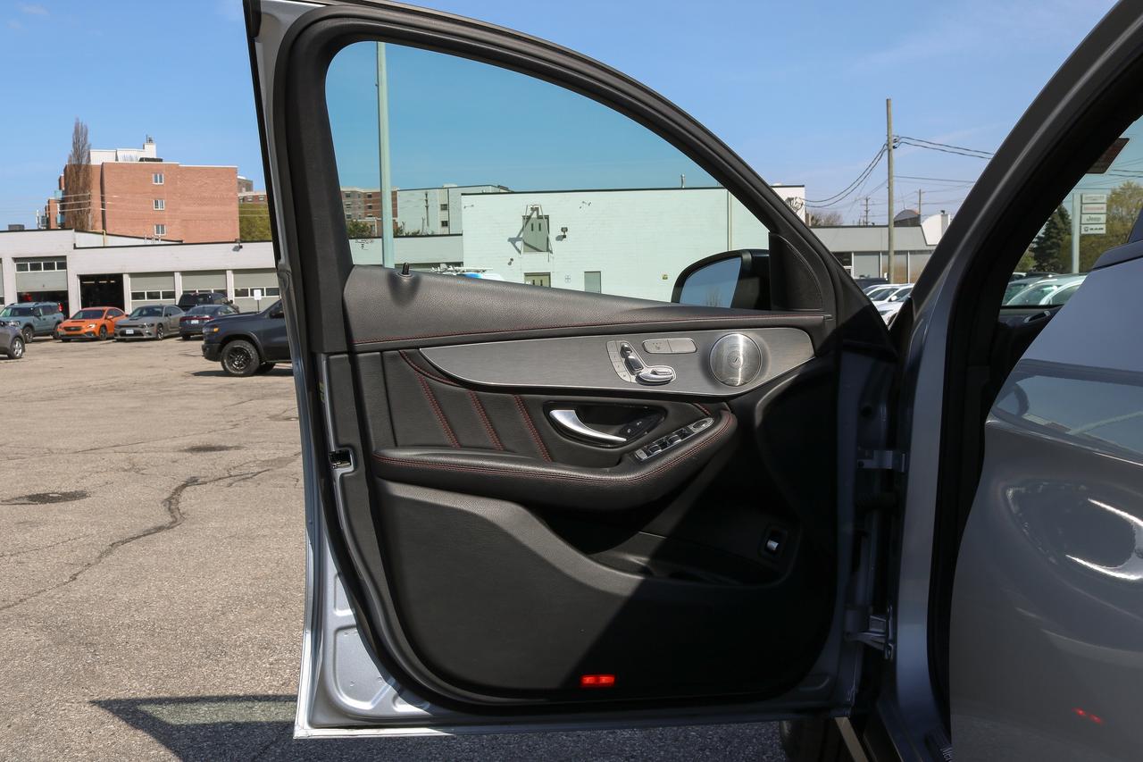 2023 Mercedes-Benz GLC GLC 300 4MATIC Coupe | NAVIGATION | SUNROOF | Photo