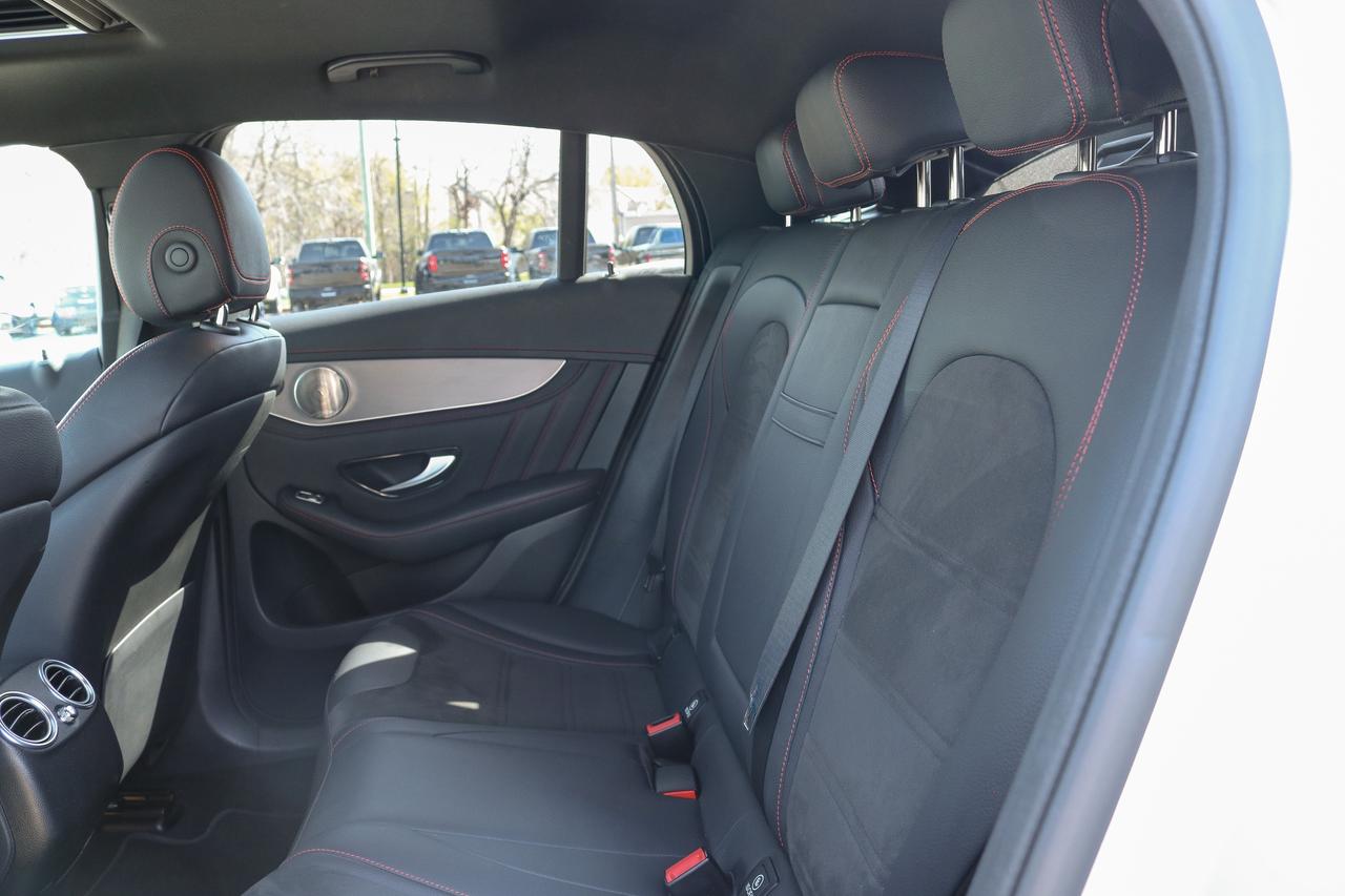 2023 Mercedes-Benz GLC GLC 300 4MATIC Coupe | NAVIGATION | SUNROOF | Photo