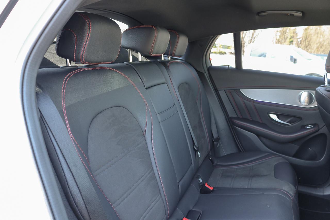 2023 Mercedes-Benz GLC GLC 300 4MATIC Coupe | NAVIGATION | SUNROOF | Photo