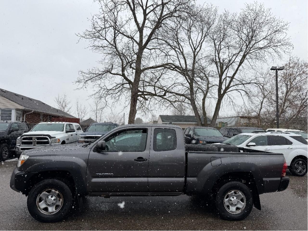 2014 Toyota Tacoma 4X4 | 4Cylinder | 2Sets Of Tires W Rims Photo3