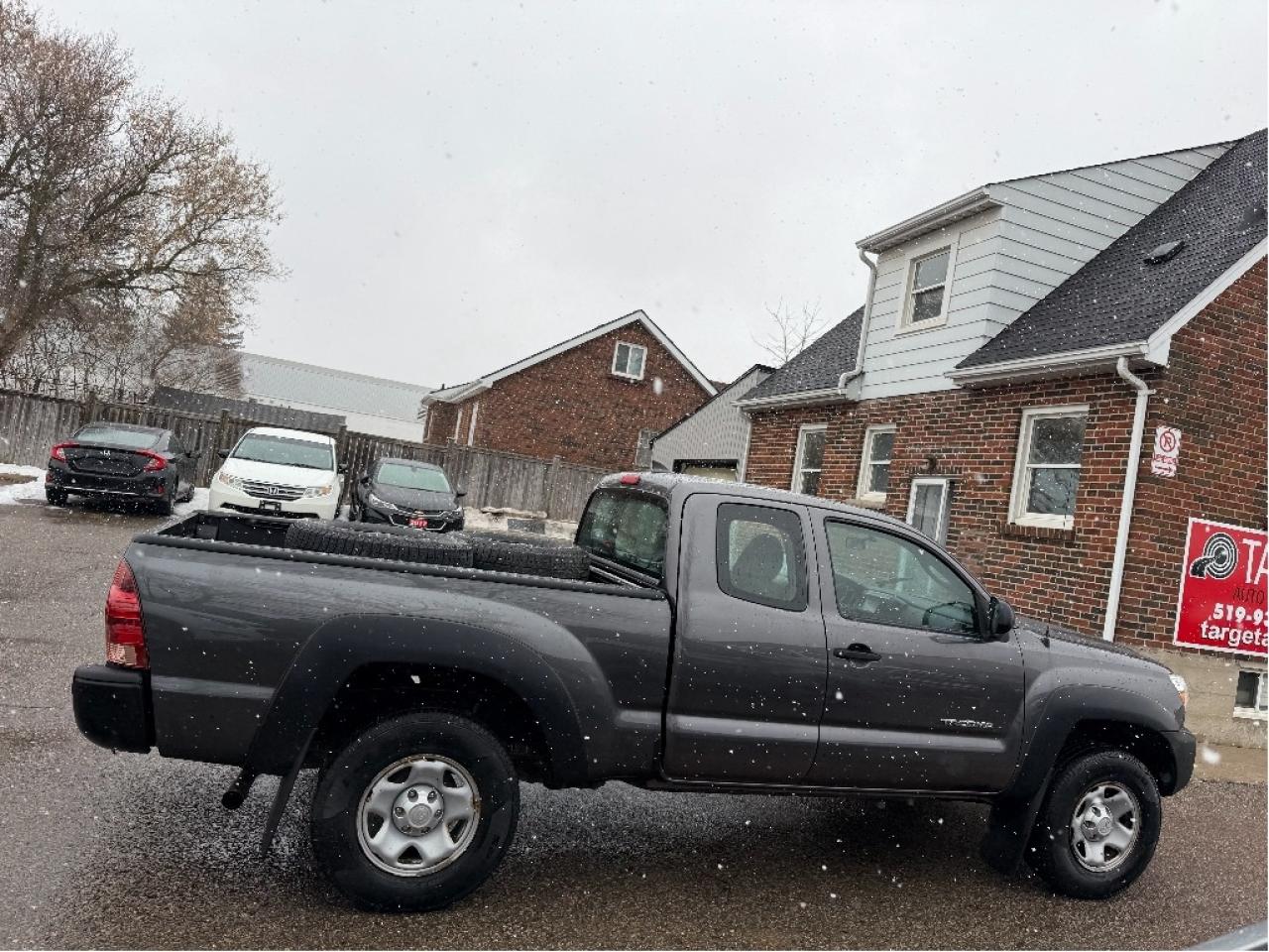2014 Toyota Tacoma 4X4 | 4Cylinder | 2Sets Of Tires W Rims Photo