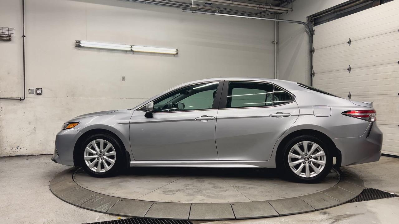 2020 Toyota Camry SE | ONLY 55,000KMS! | HTD LEATHER | CARPLAY | A/C Photo
