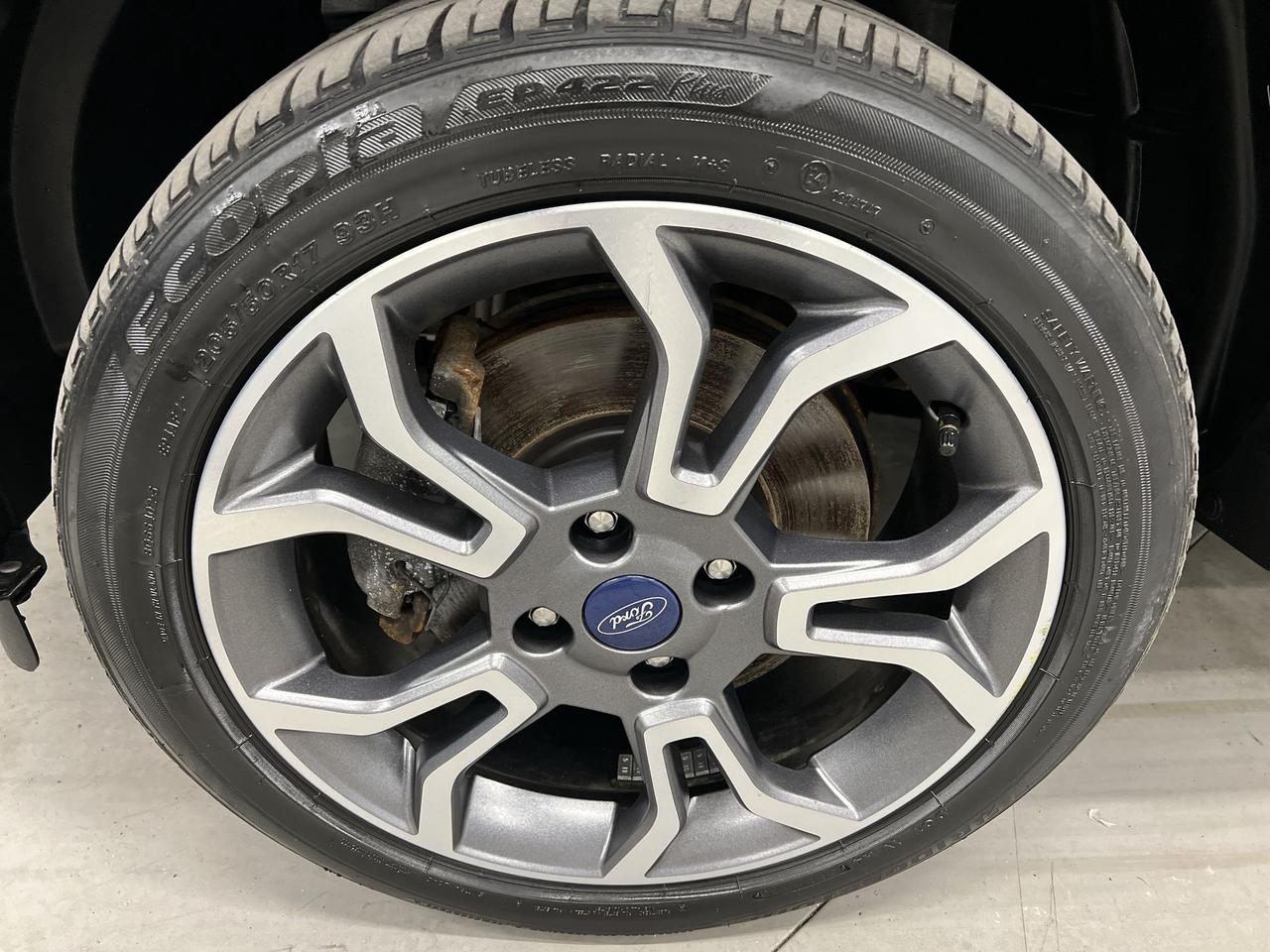 2020 Ford EcoSport SES AWD | HTD LEATHER | SUNROOF | BLIND SPOT | A/C Photo