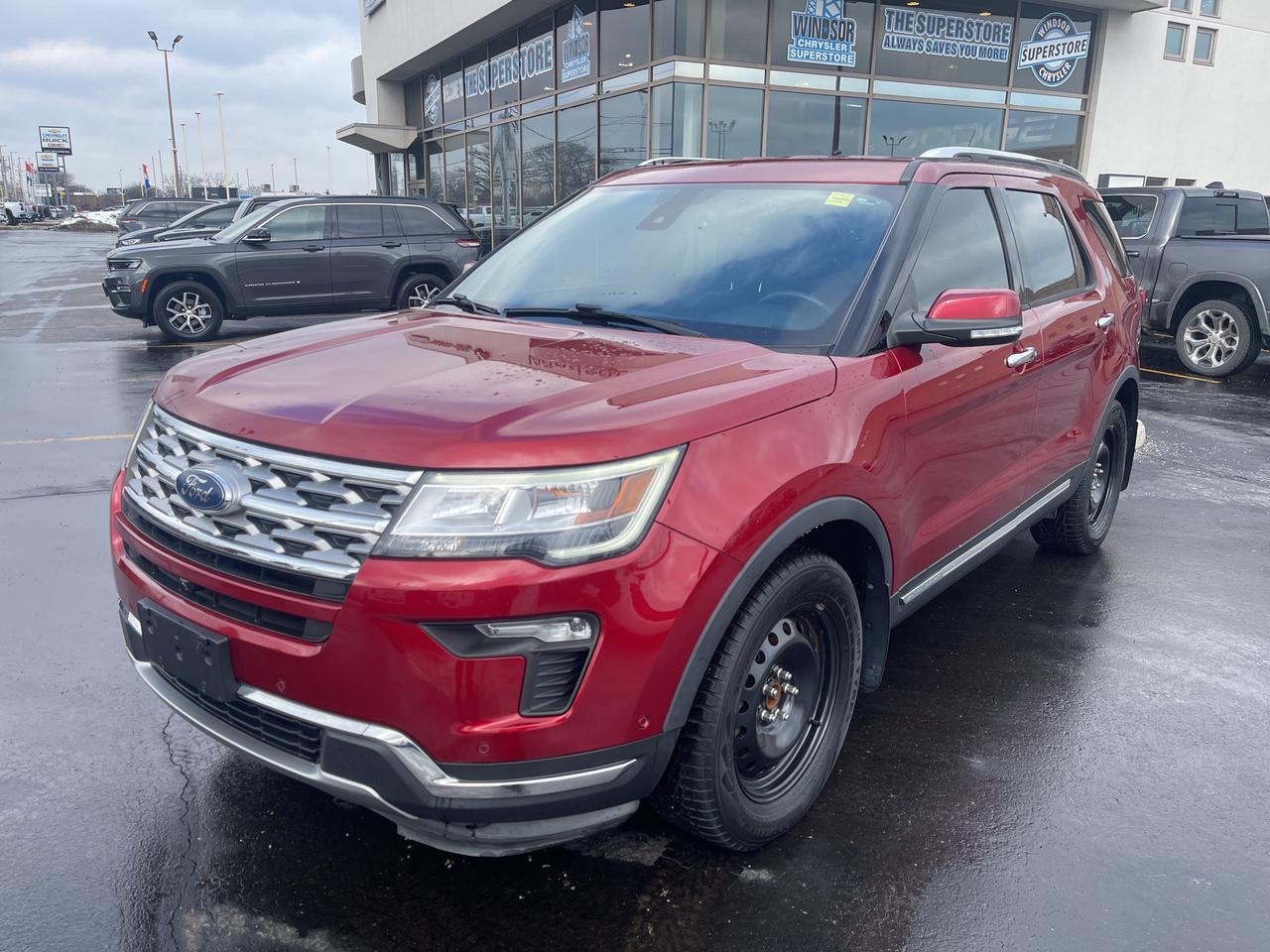 2018 Ford Explorer TRAILER TOW PKG / CAPTAIN SEATING / ADV SAFETY Photo0