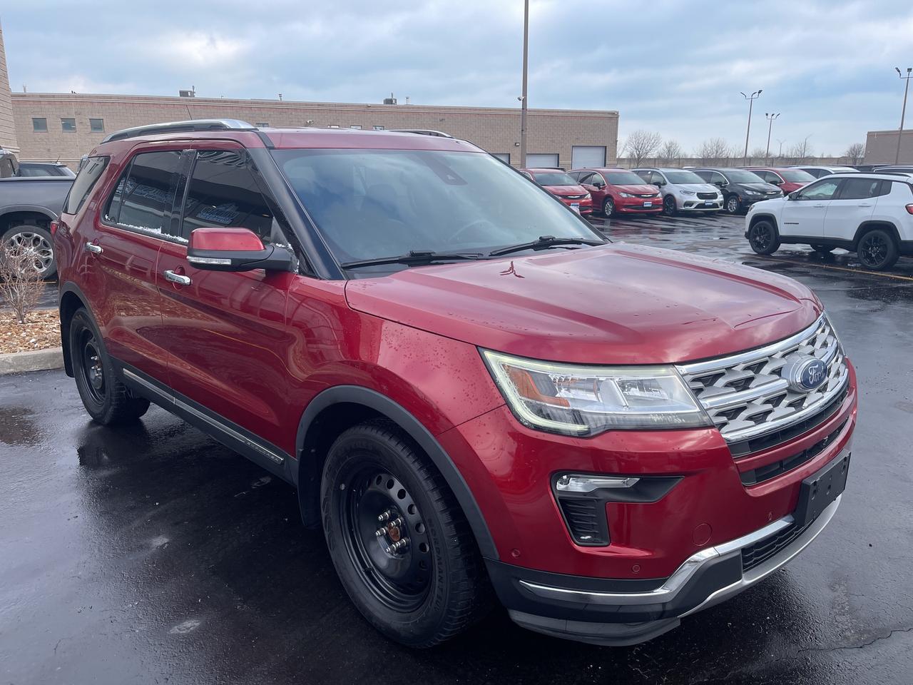 2018 Ford Explorer TRAILER TOW PKG / CAPTAIN SEATING / ADV SAFETY Photo2