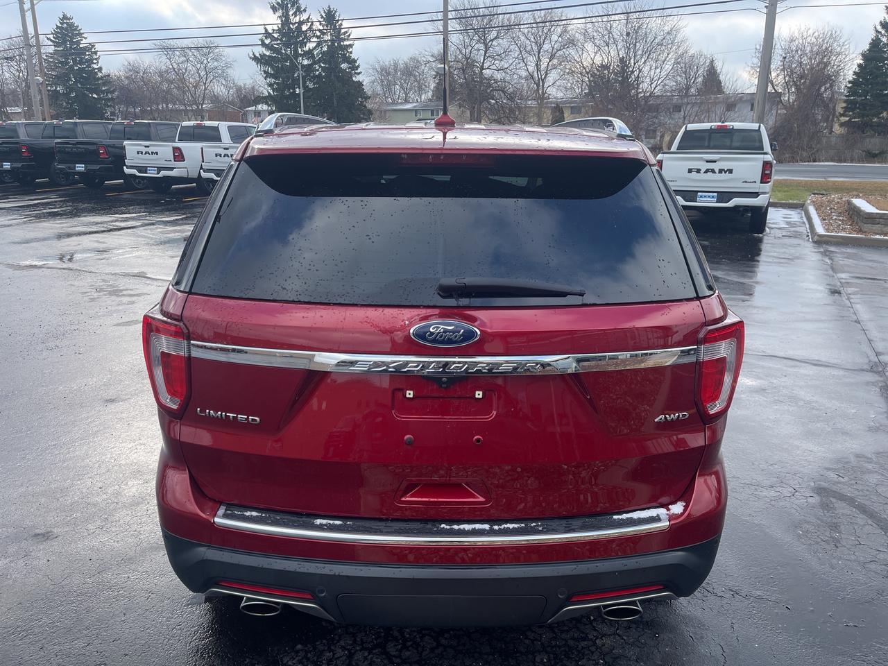 2018 Ford Explorer TRAILER TOW PKG / CAPTAIN SEATING / ADV SAFETY Photo