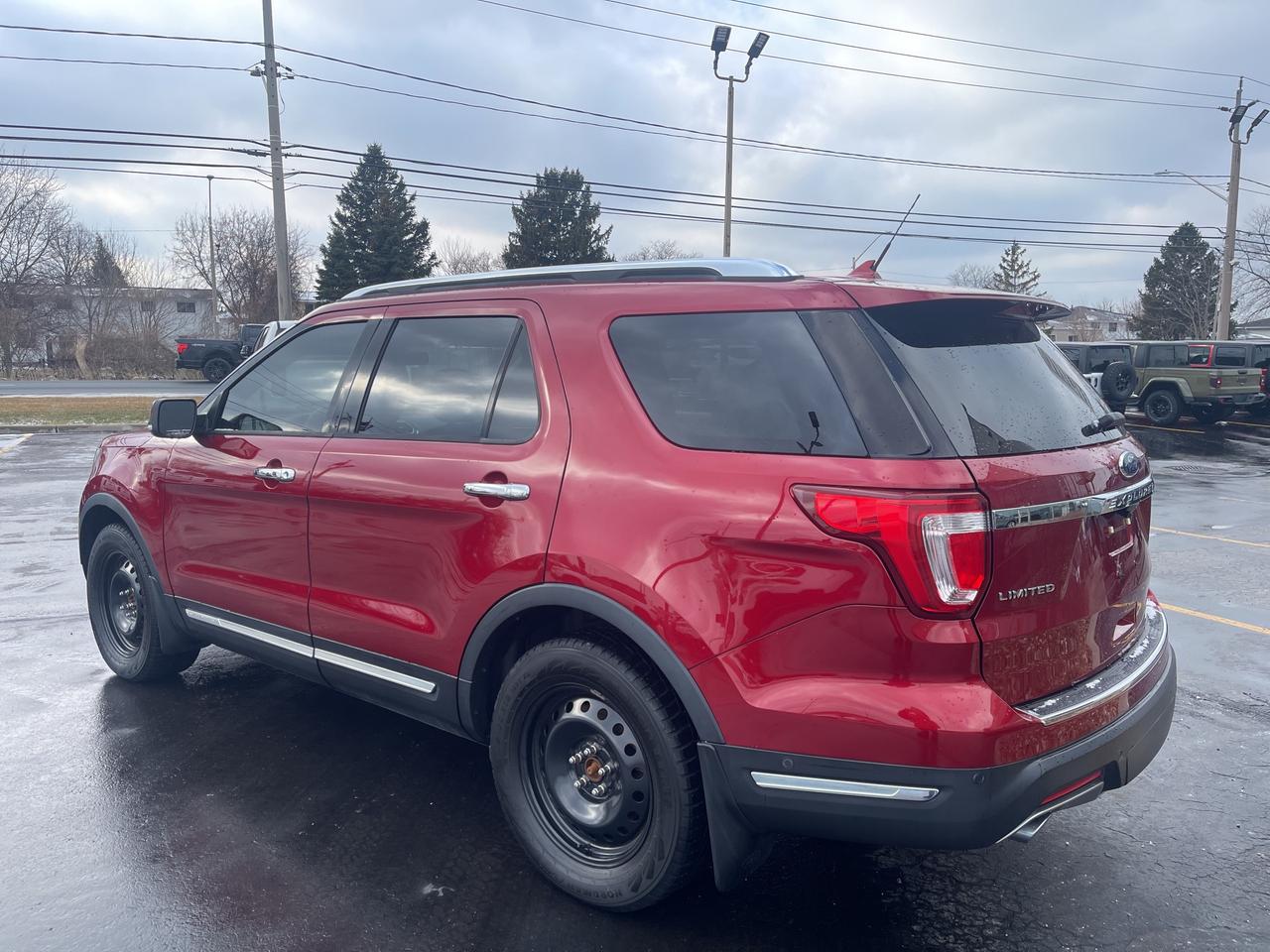 2018 Ford Explorer TRAILER TOW PKG / CAPTAIN SEATING / ADV SAFETY Photo