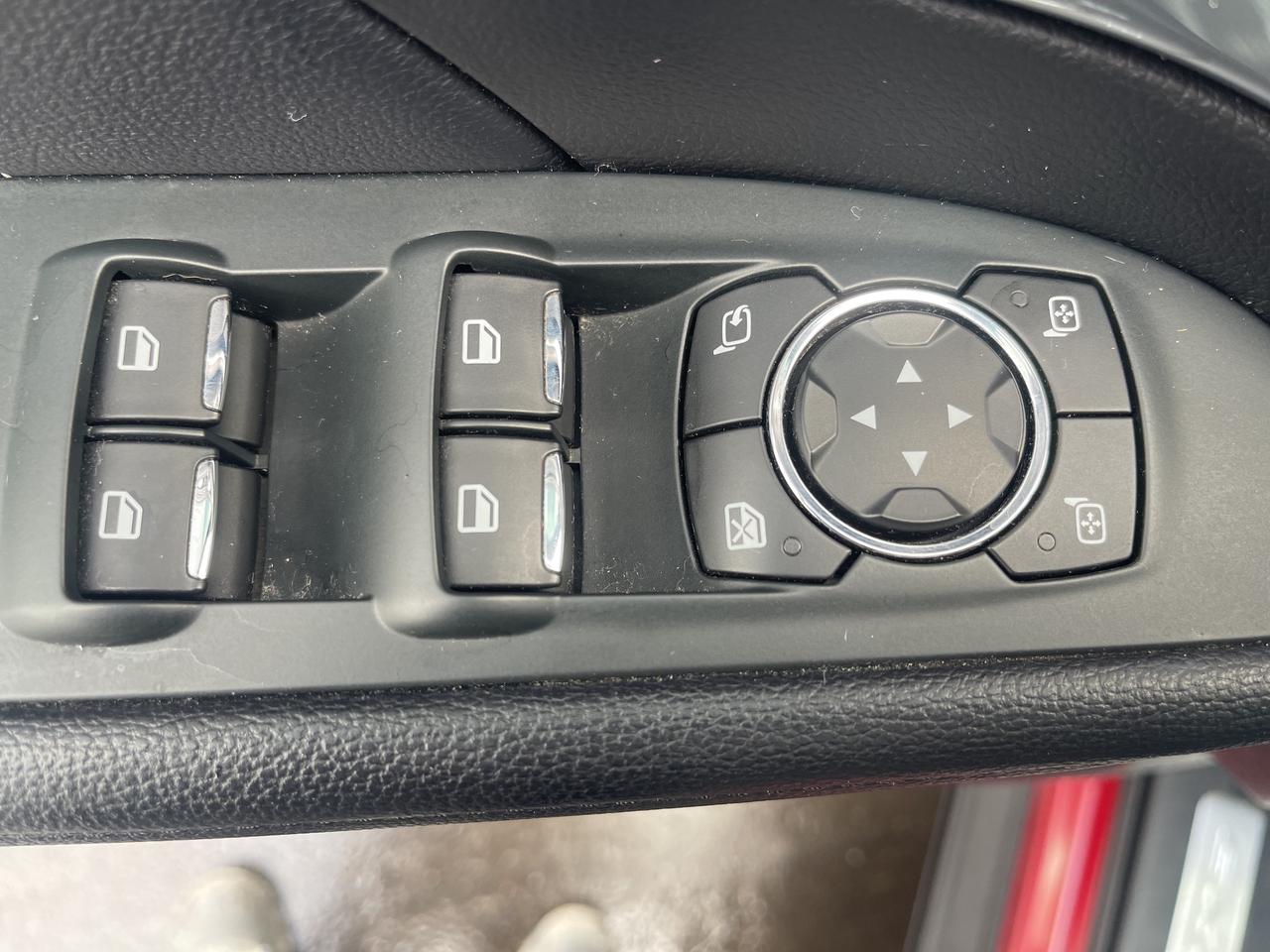 2018 Ford Explorer TRAILER TOW PKG / CAPTAIN SEATING / ADV SAFETY Photo