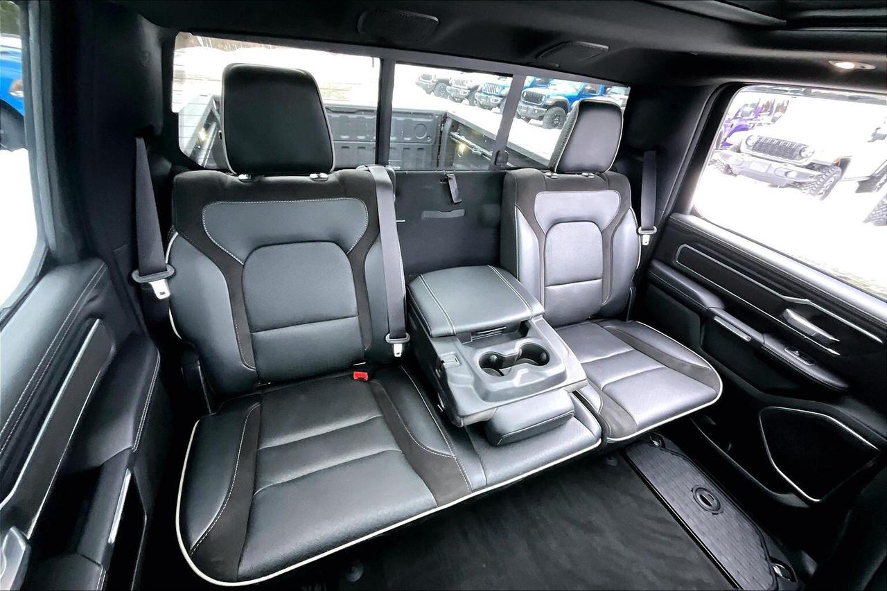 2023 RAM 1500 Laramie Sport | Vented Leather | Panoroof | 4X4 Photo