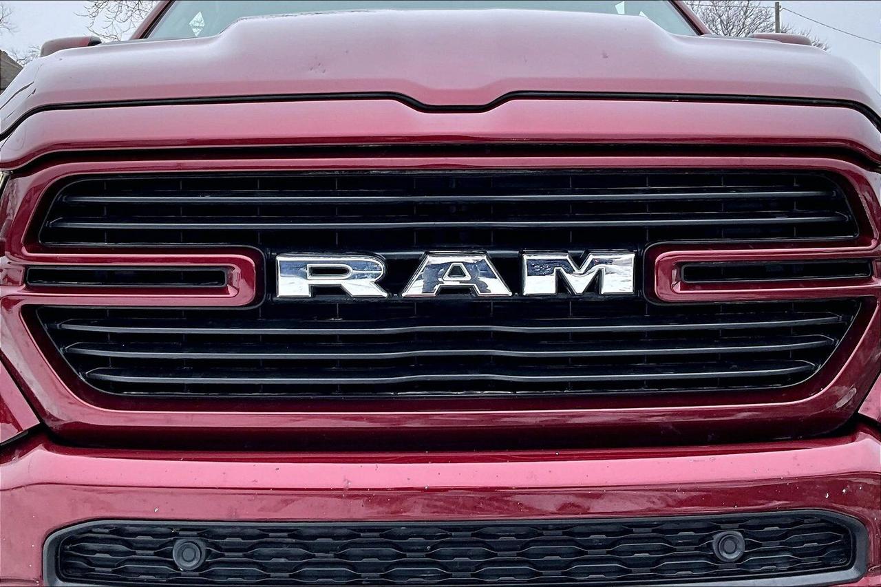 2023 RAM 1500 Laramie Sport | Vented Leather | Panoroof | 4X4 Photo