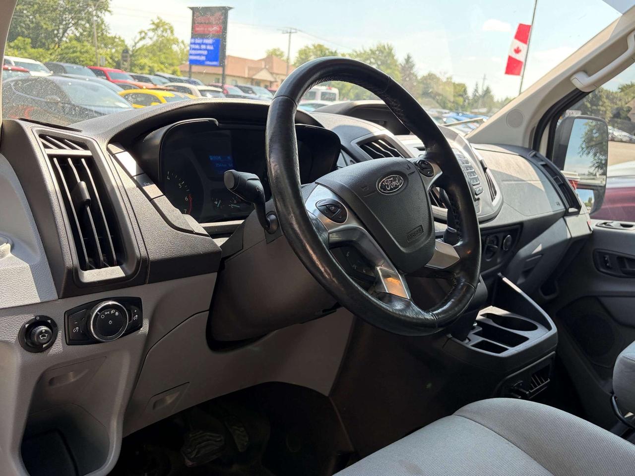 2016 Ford Transit T-150 130 XLT, 10 PASSENGER, BACK UP CAMERA! - Photo #9
