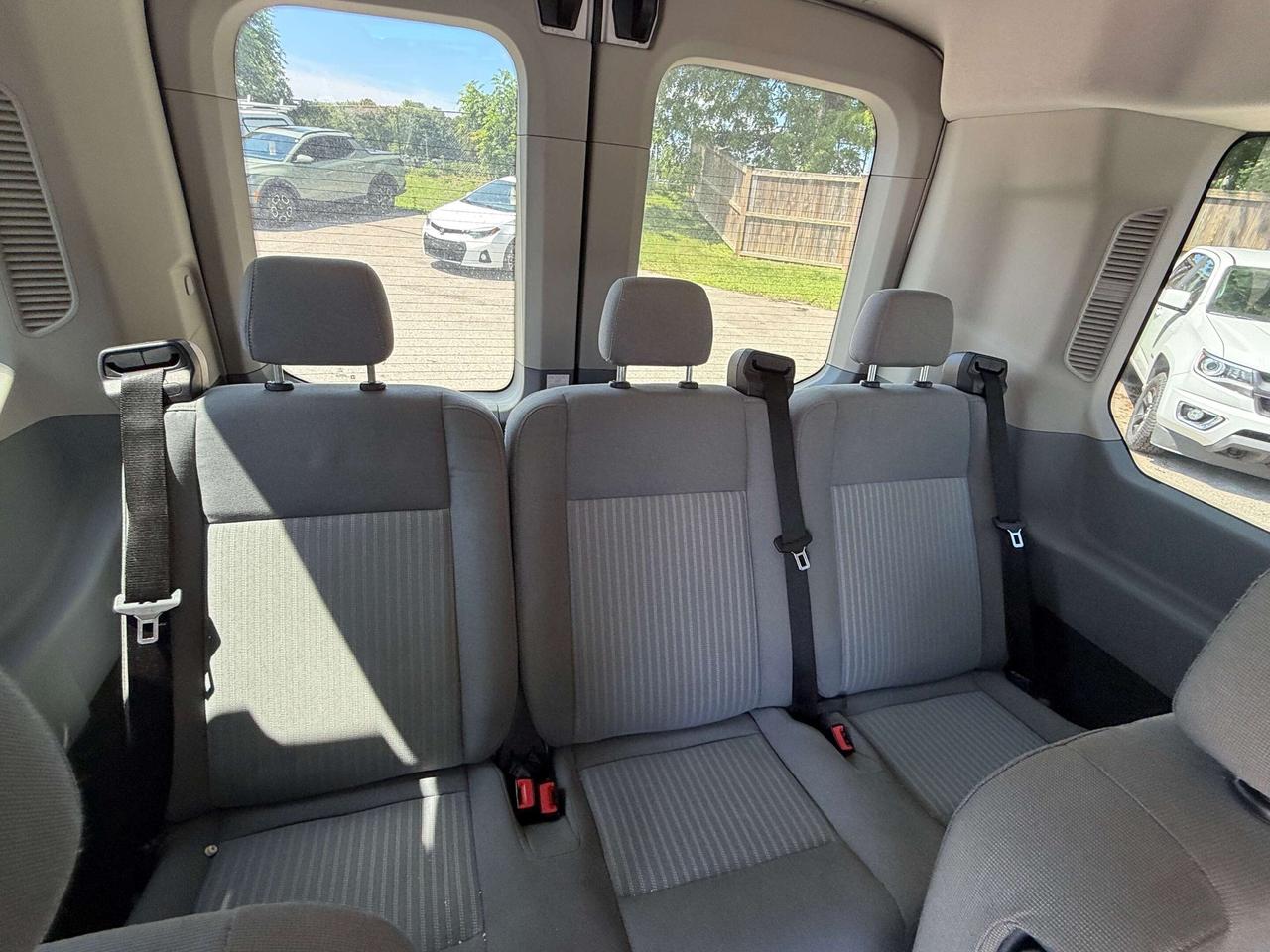 2016 Ford Transit T-150 130 XLT, 10 PASSENGER, BACK UP CAMERA! Photo