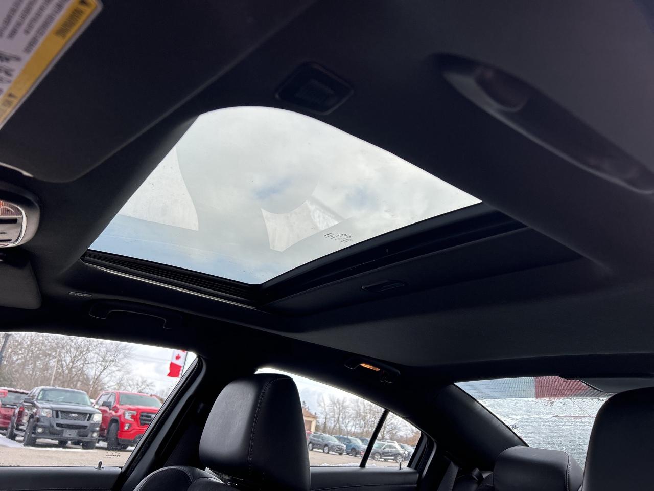 2023 Dodge Charger GT AWD, REMOTE START, SUNROOF, CLEAN CARFAX! - Photo #11