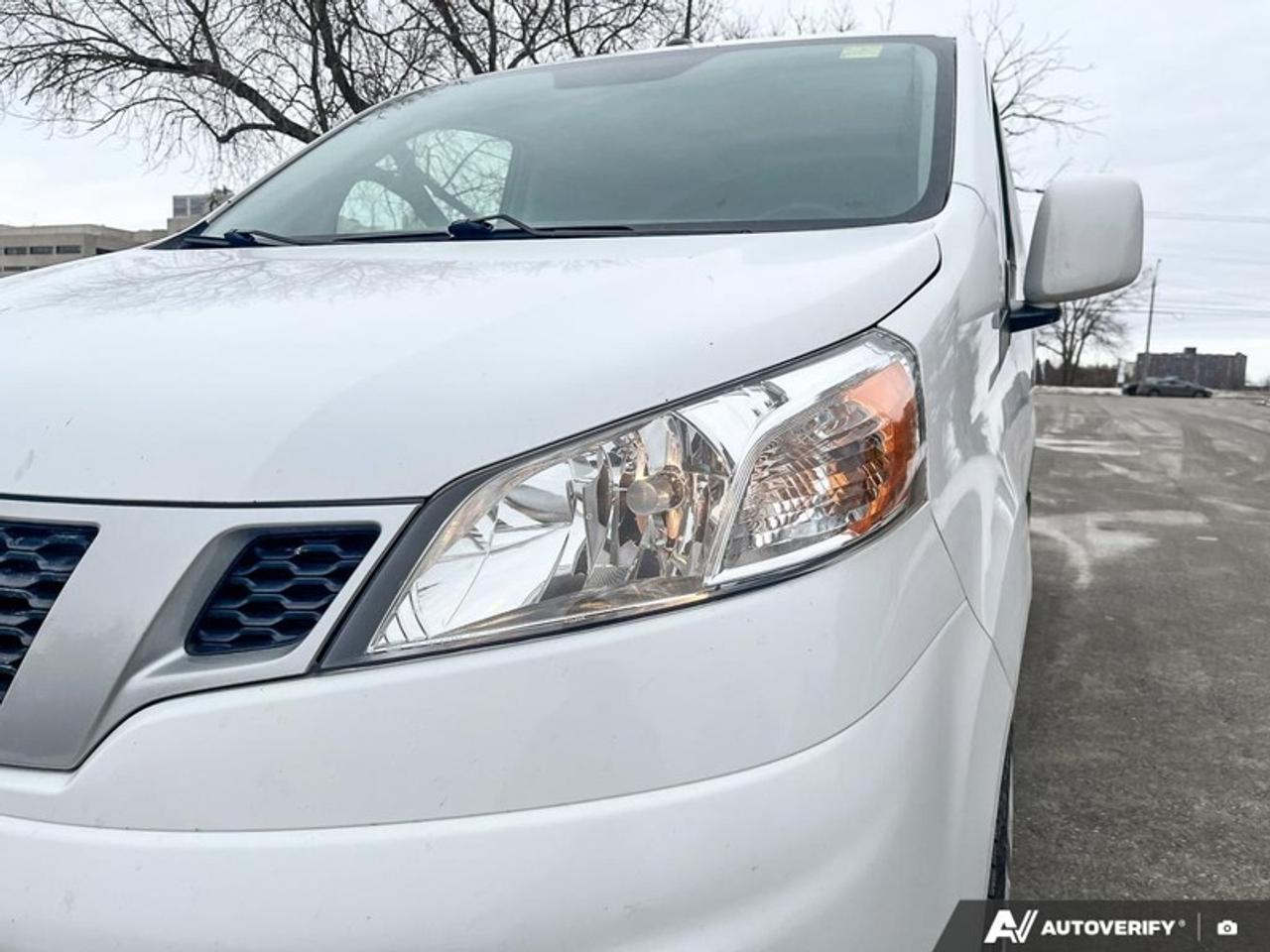 2021 Nissan NV200 SV  NV, SV, LOW KM, CERTIFIED Photo