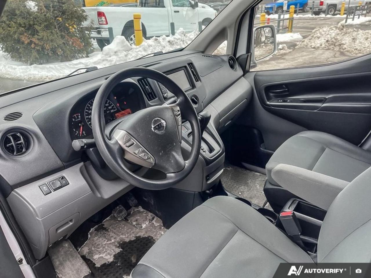 2021 Nissan NV200 SV  NV, SV, LOW KM, CERTIFIED Photo