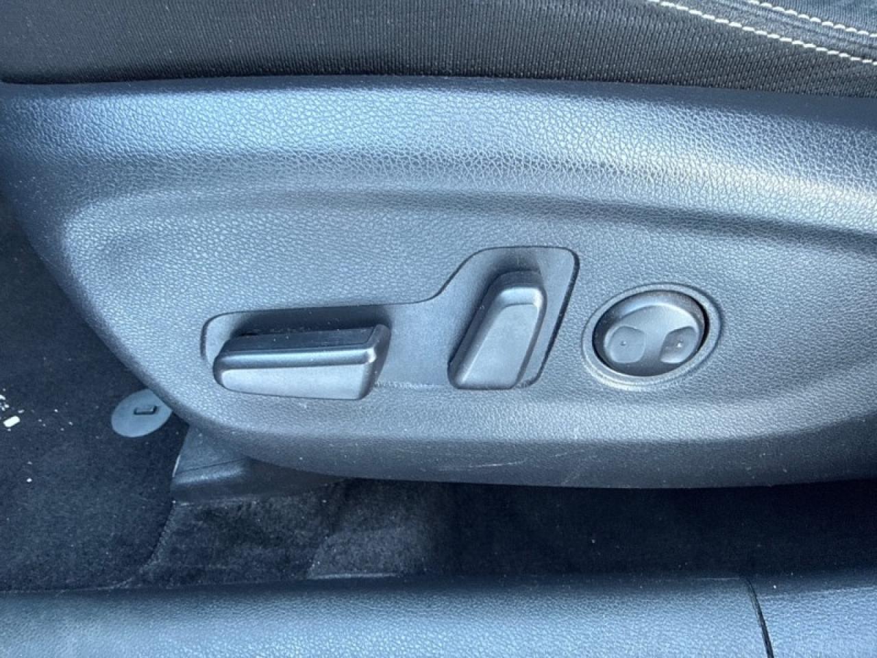 2017 Kia Sportage EX  Heated Seats - $140 B/W Photo