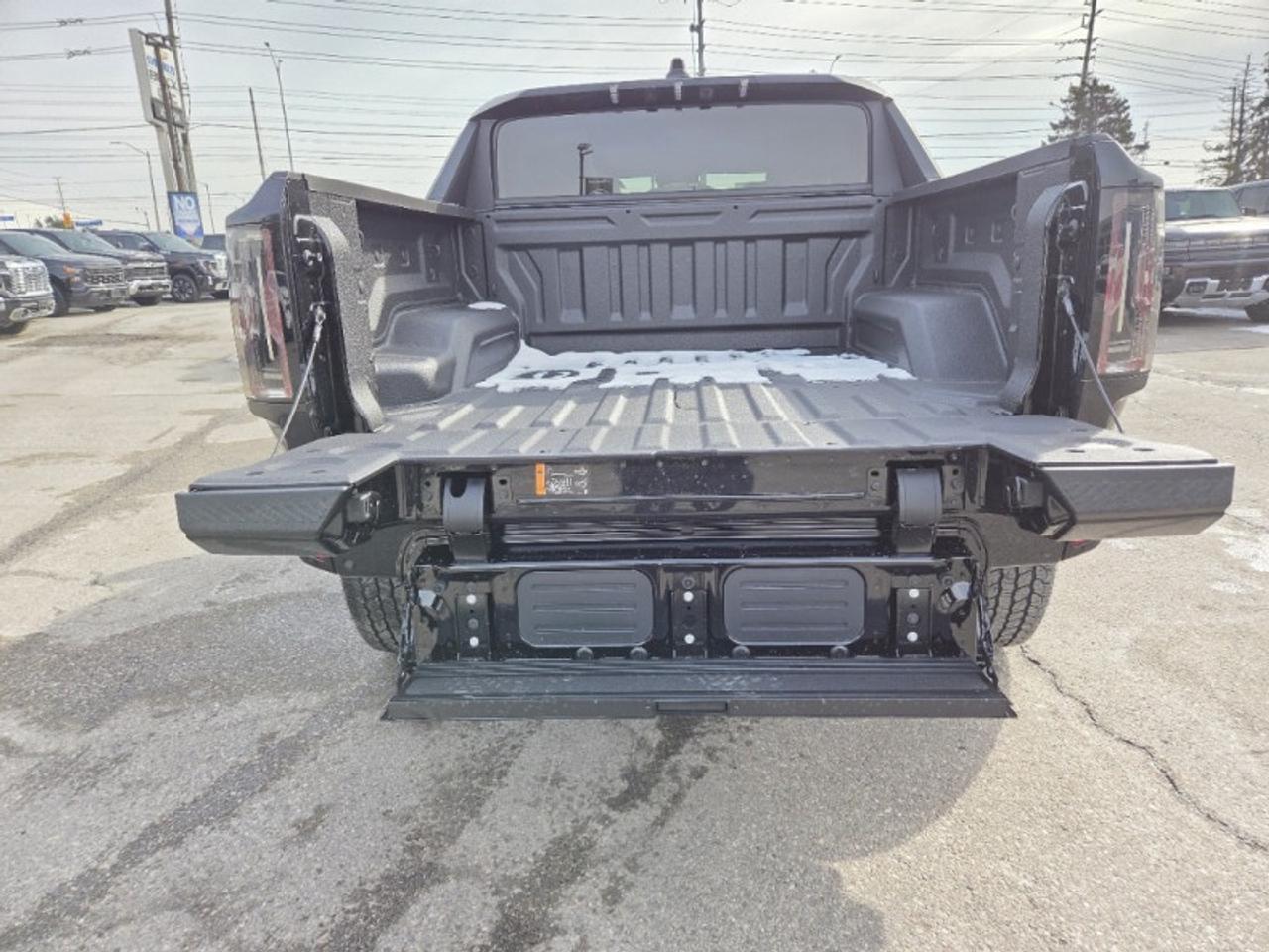 2026 GMC HUMMER EV Pickup 2X  - Infinity Roof Photo