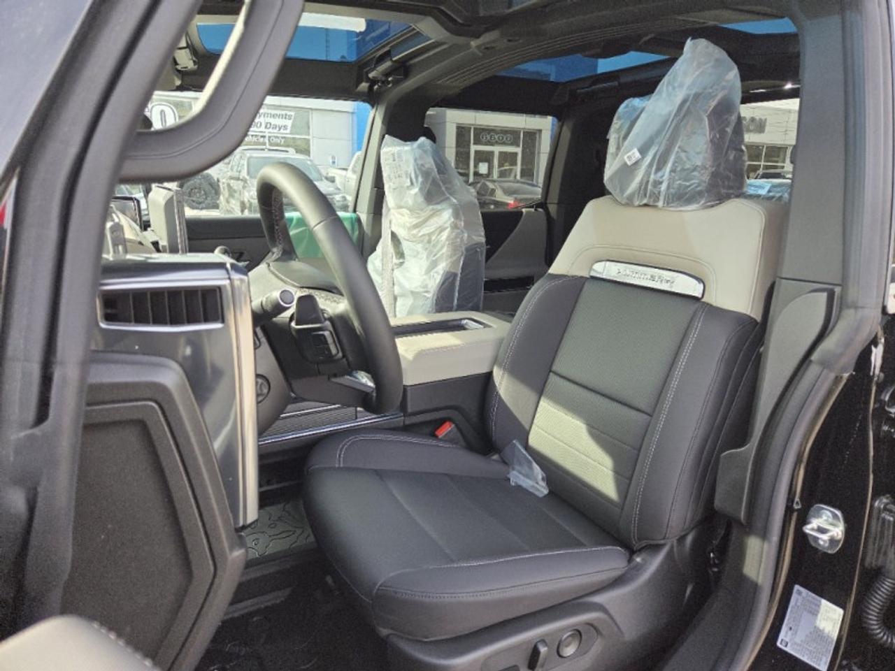 2026 GMC HUMMER EV Pickup 2X  - Infinity Roof Photo