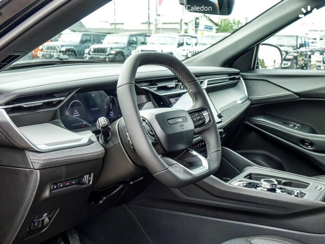 2026 Jeep Cherokee 4x4 12.3"Display Blind Spot Lane assist Heated Front Seats Photo