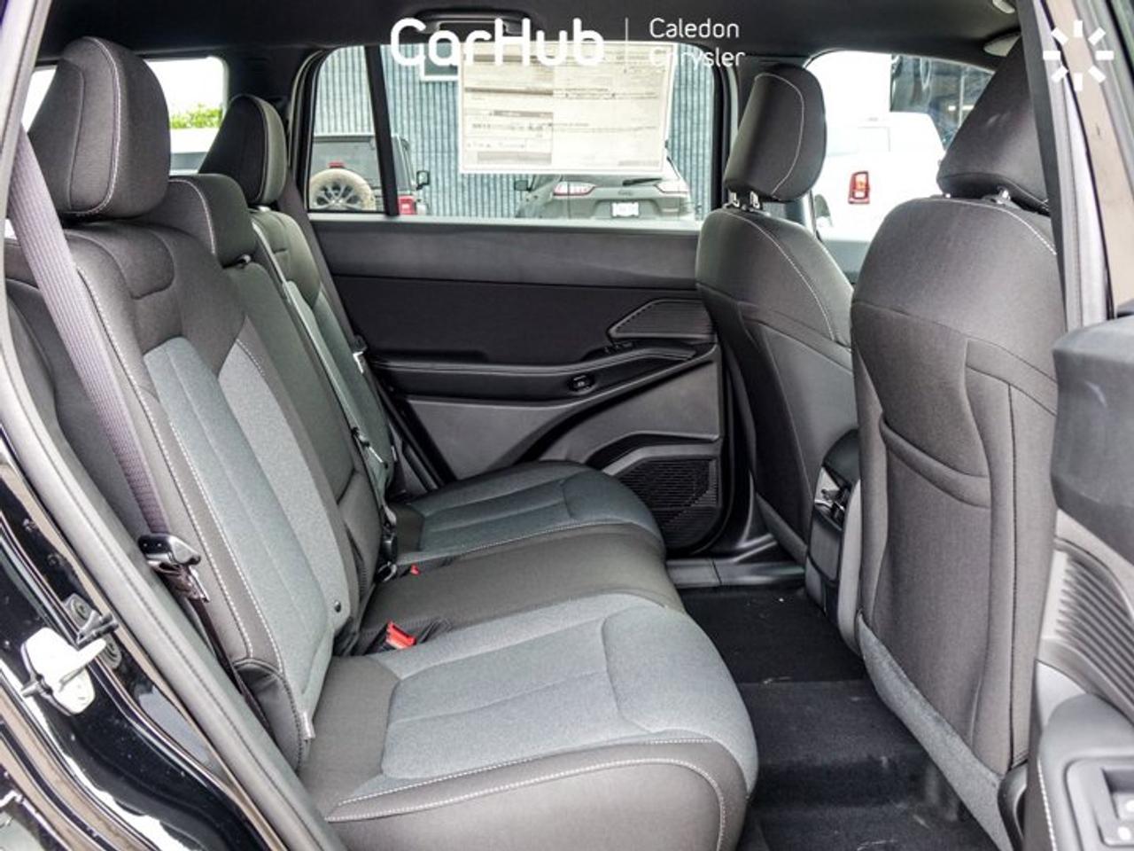 2026 Jeep Cherokee 4x4 12.3"Display Blind Spot Lane assist Heated Front Seats Photo