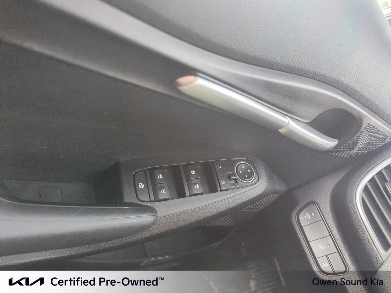 2023 Kia Seltos LX Photo