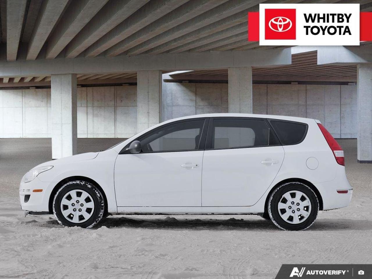 2011 Hyundai Elantra Touring L 2.0L Photo2