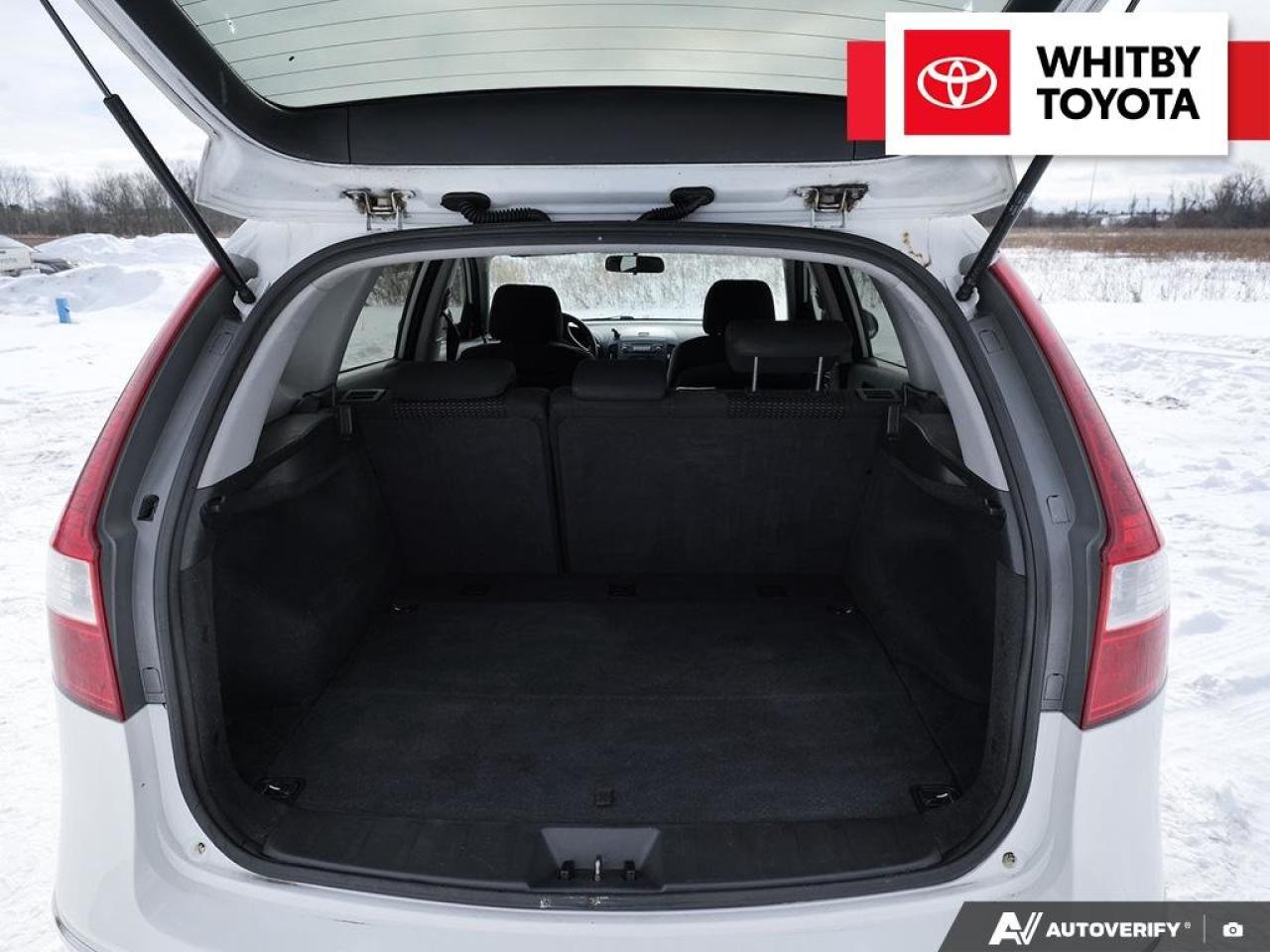 2011 Hyundai Elantra Touring L 2.0L Photo