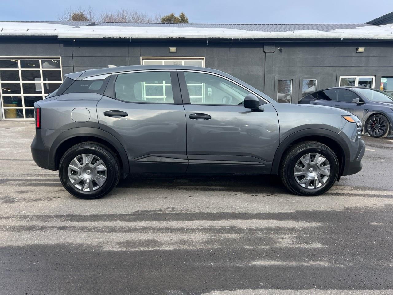 2025 Nissan Kicks S AWD Photo