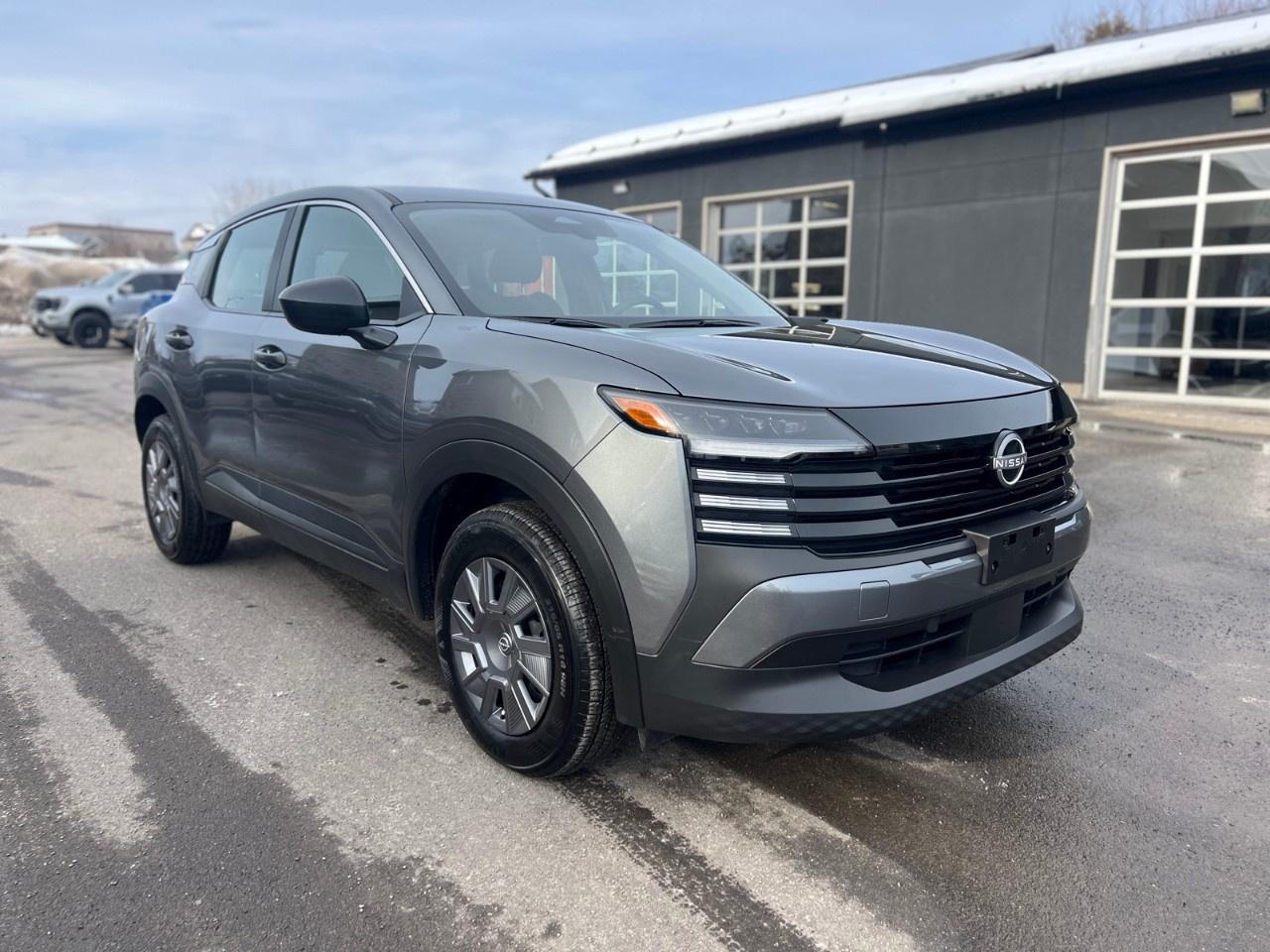 2025 Nissan Kicks S AWD Photo