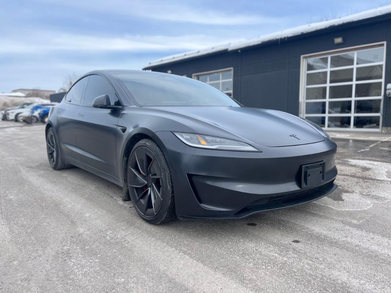 2024 Tesla Model 3 PERFORMANCE AWD Photo