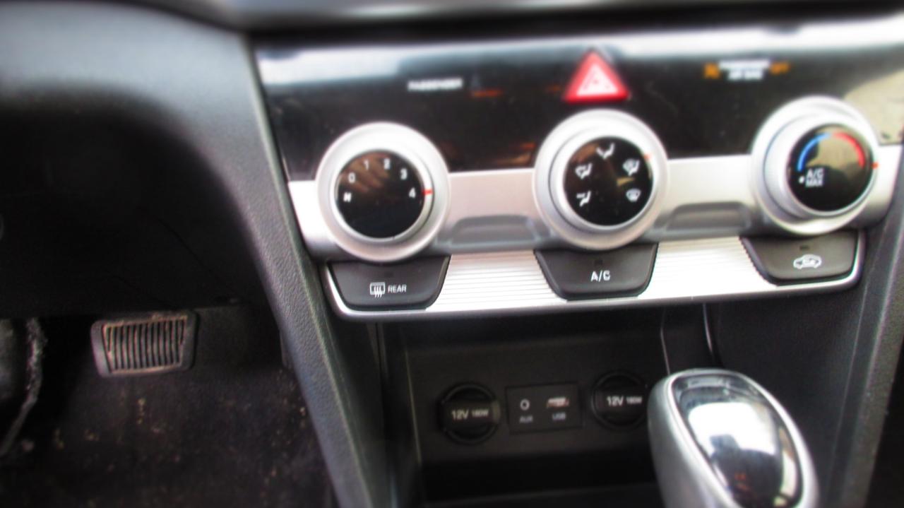 2020 Hyundai Elantra PREFERRED 4DR SEDAN Photo