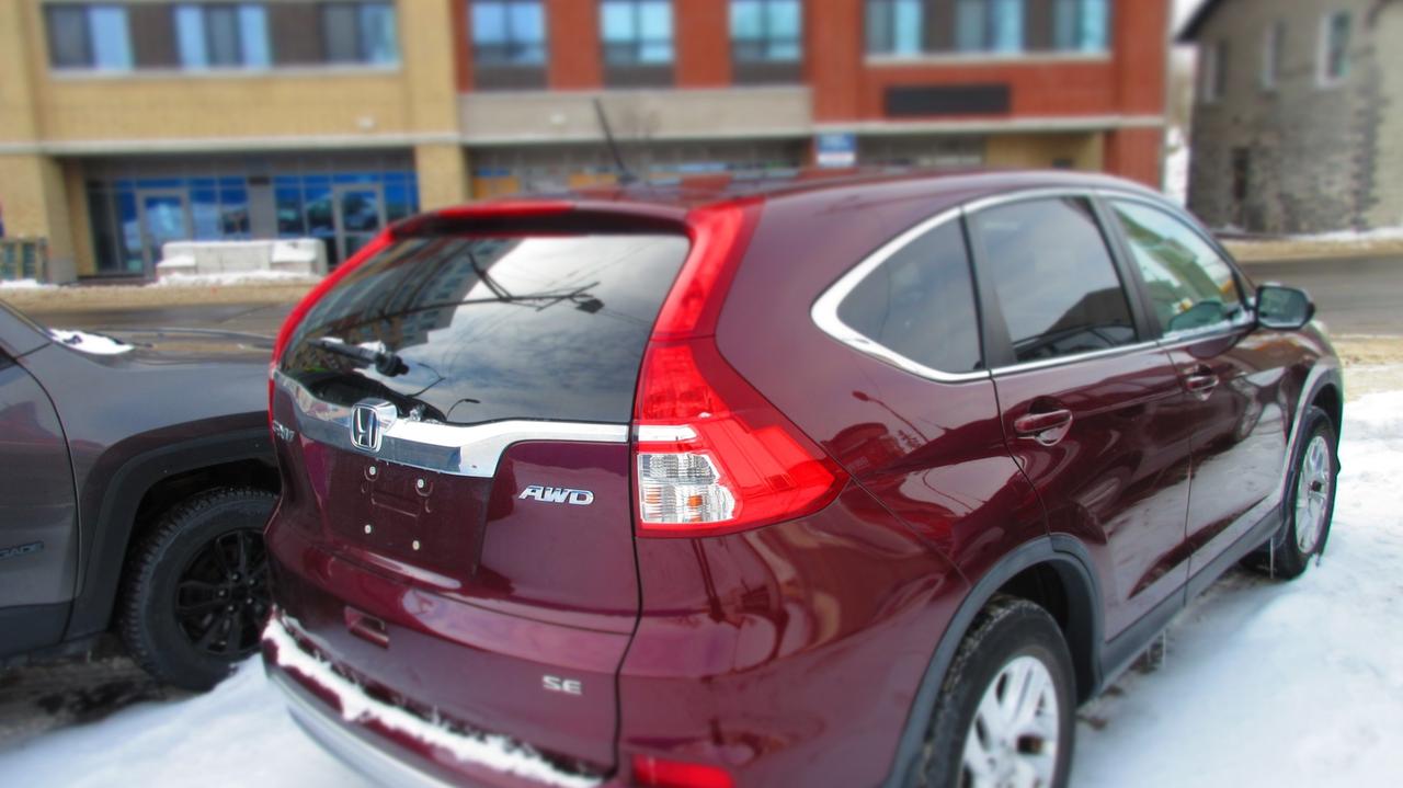 2016 Honda CR-V SE 4dr All-wheel Drive Photo2