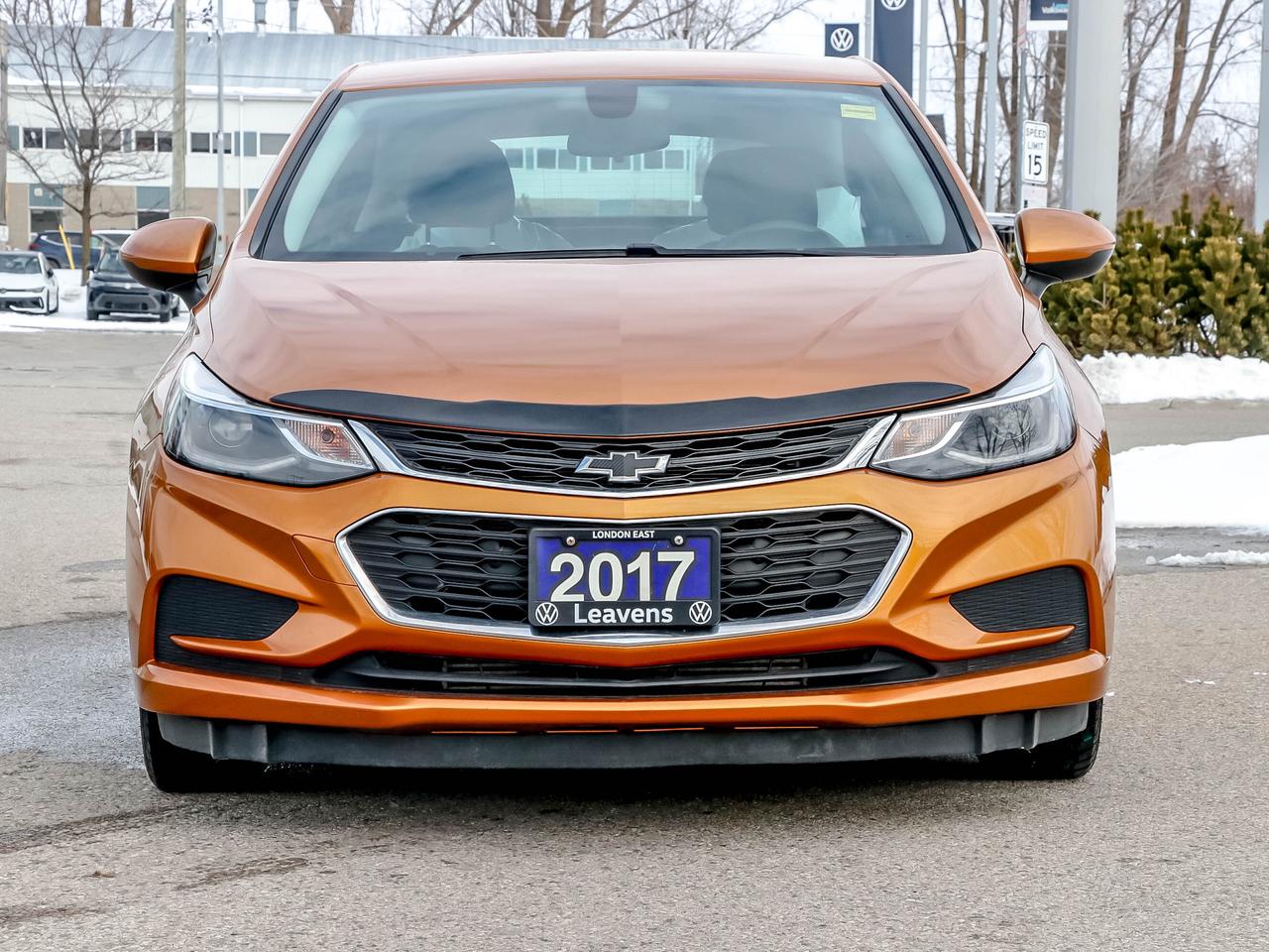 2017 Chevrolet Cruze 4dr HB 1.4L LT w-1SD Photo