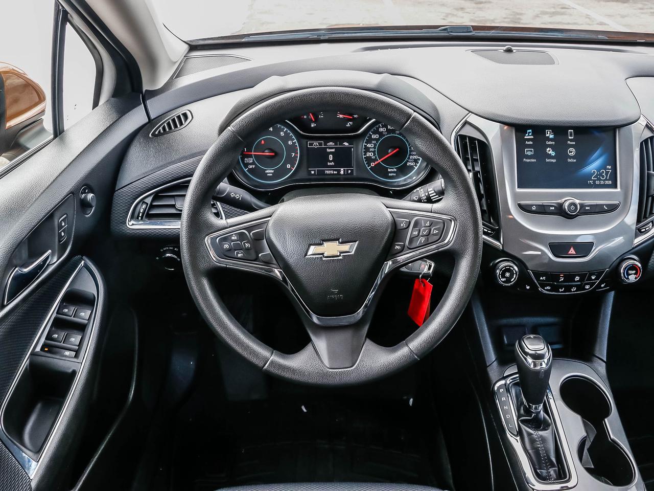 2017 Chevrolet Cruze 4dr HB 1.4L LT w-1SD Photo