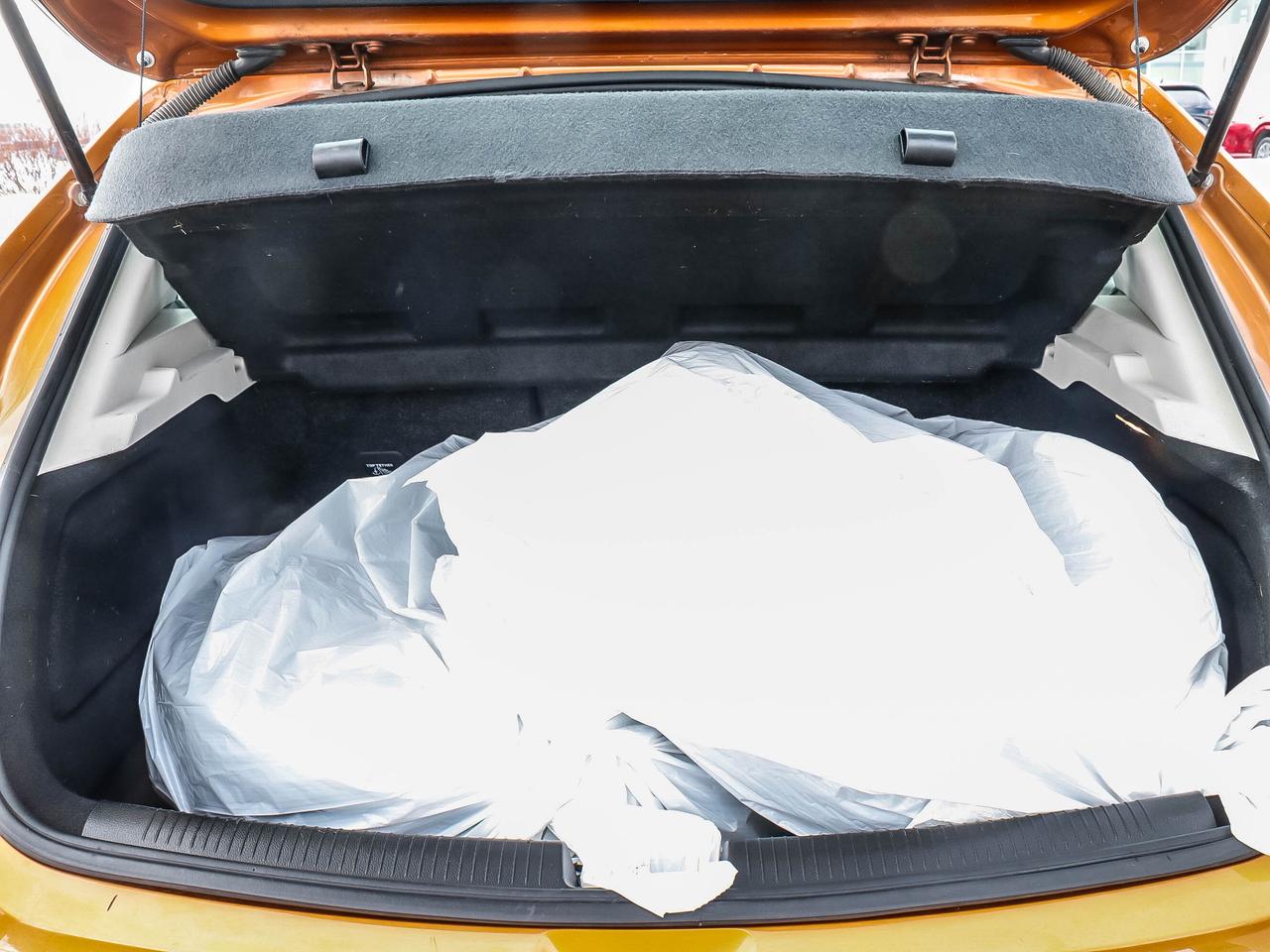 2017 Chevrolet Cruze 4dr HB 1.4L LT w-1SD Photo