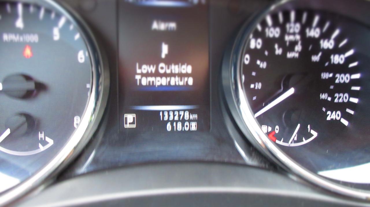 2016 Nissan Rogue SV (CVT) 4dr Front-Wheel Drive Photo