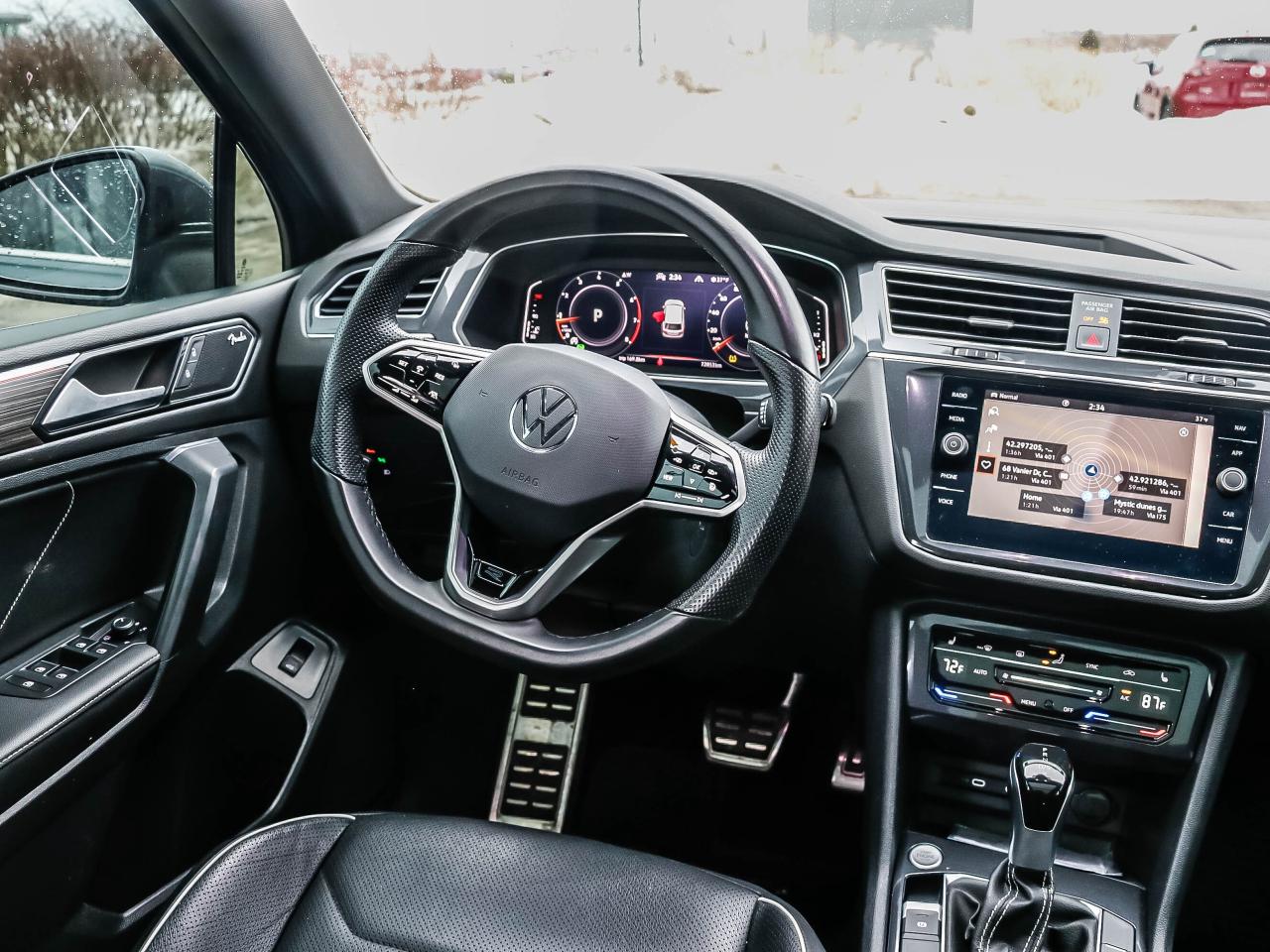 2023 Volkswagen Tiguan HIGHLINE R-LINE 4MOTION Photo