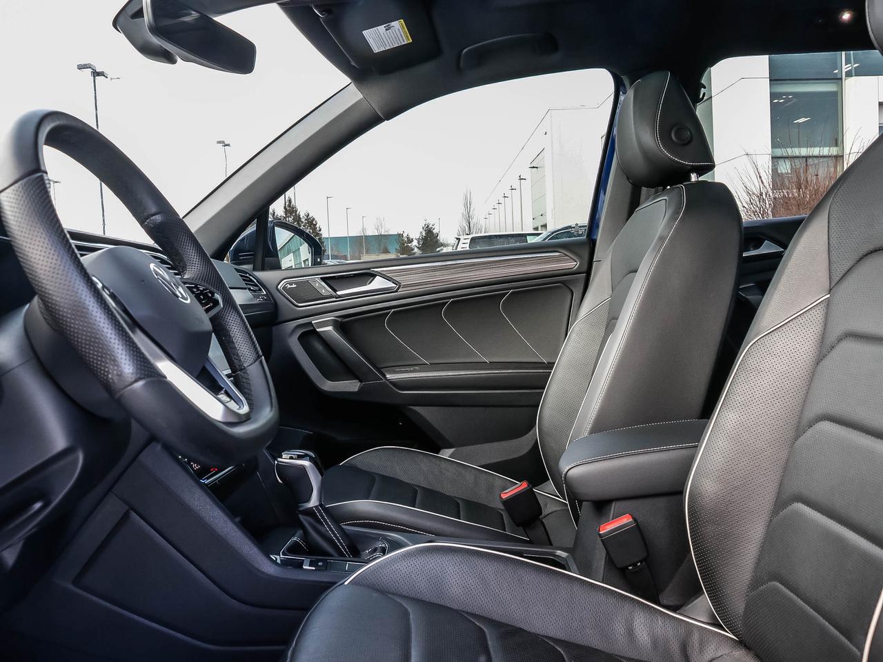 2024 Volkswagen Tiguan HIGHLINE R-LINE 4MOTION Photo