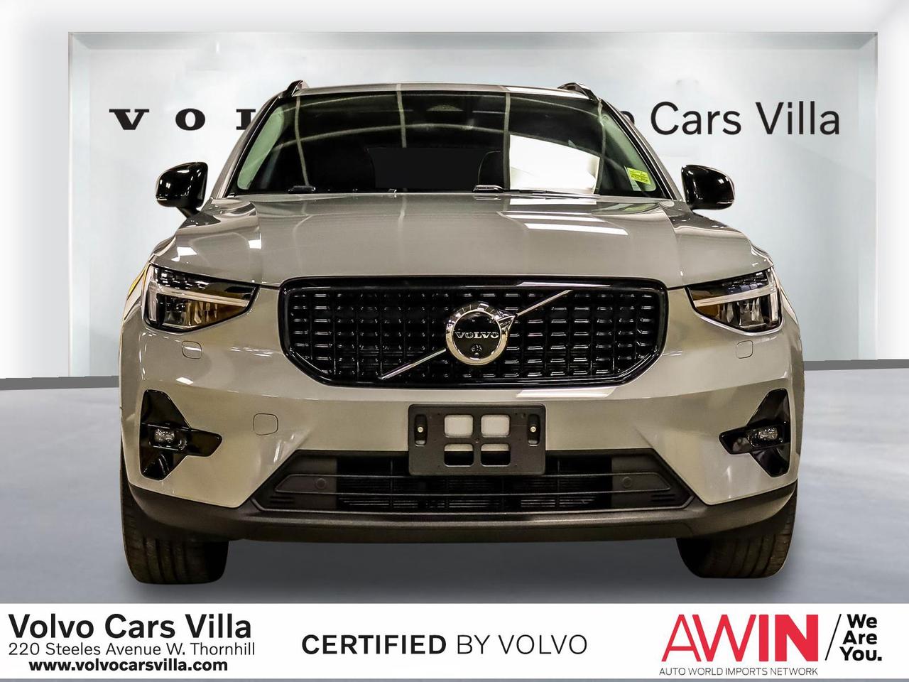 2025 Volvo XC40 B5 AWD Plus Dark Theme Photo