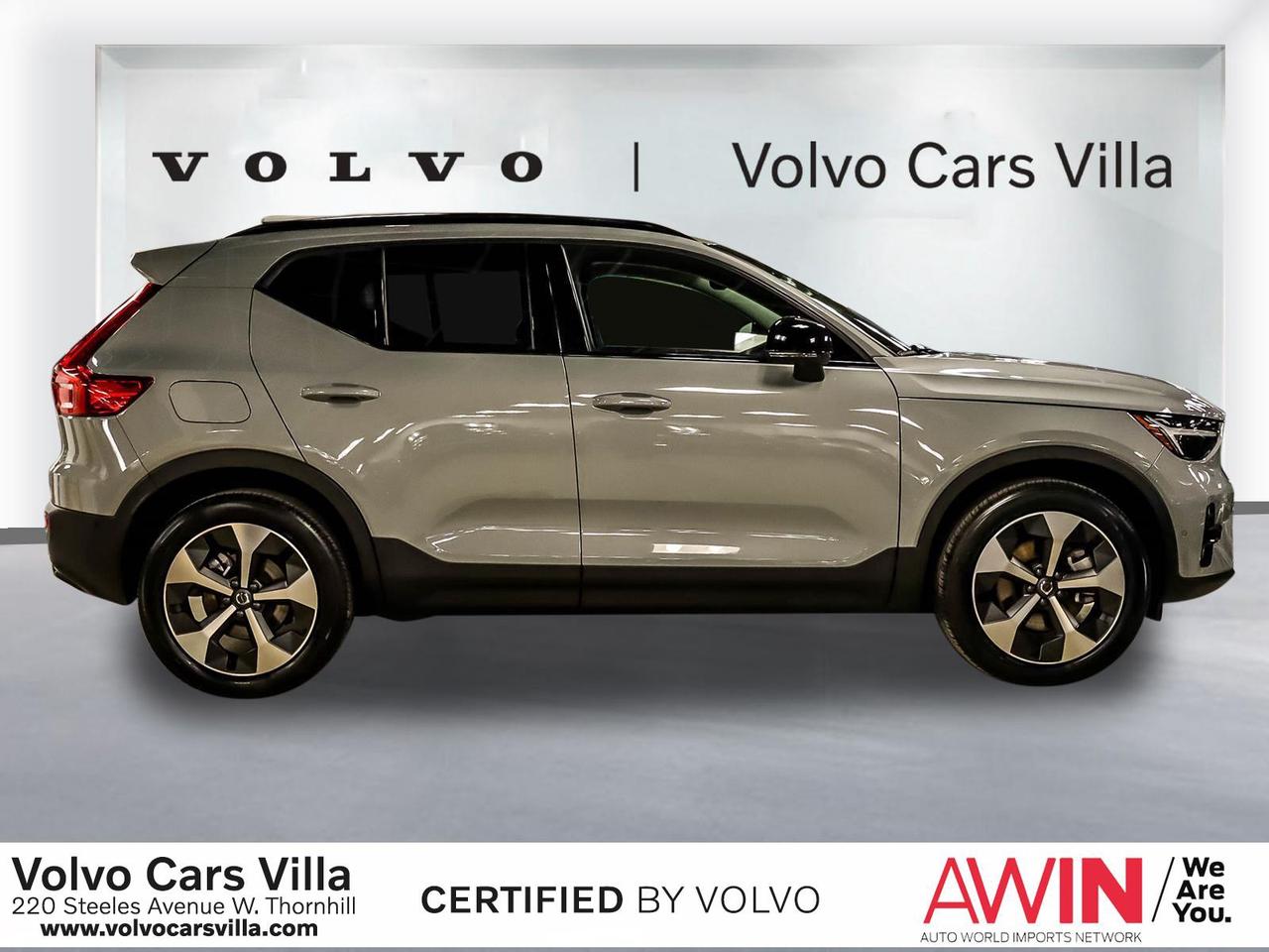 2025 Volvo XC40 B5 AWD Plus Dark Theme Photo