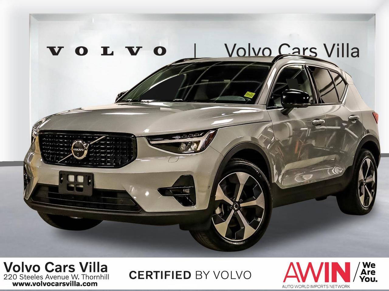 2025 Volvo XC40 B5 AWD Plus Dark Theme Photo0