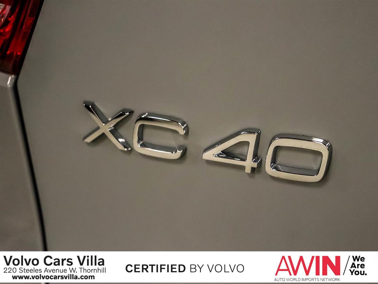 2025 Volvo XC40 B5 AWD Plus Dark Theme Photo