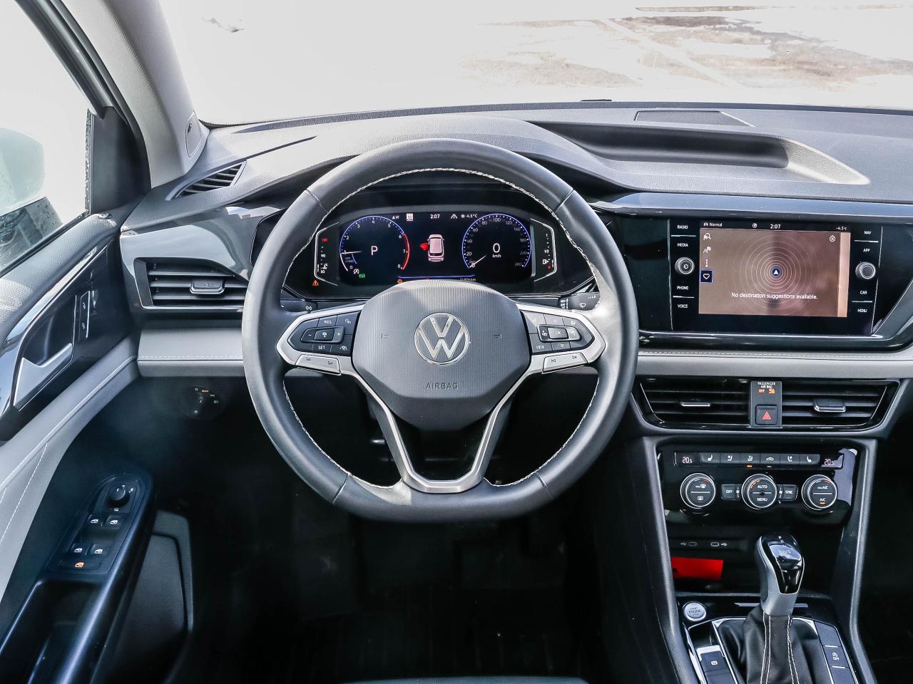 2024 Volkswagen Taos Highline 4MOTION Photo