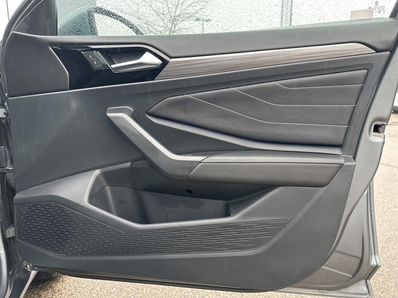 2024 Volkswagen Jetta Highline auto Photo