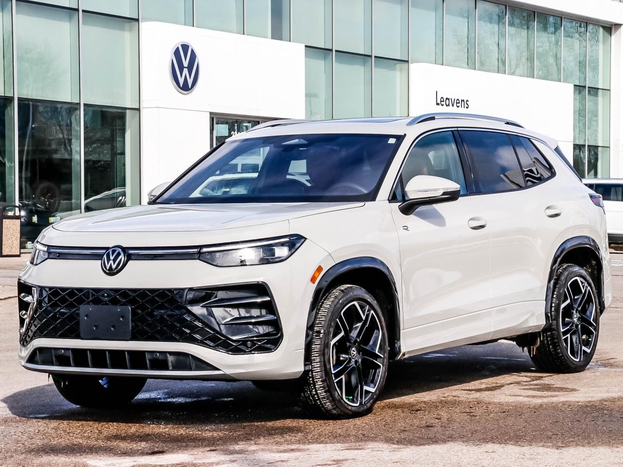 2025 Volkswagen Tiguan HIGHLINE R-LINE 4MOTION Photo