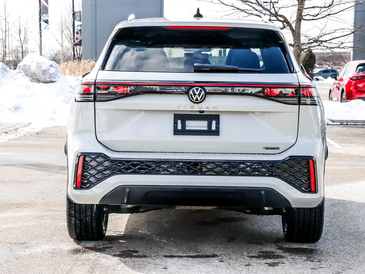 2025 Volkswagen Tiguan HIGHLINE R-LINE 4MOTION Photo